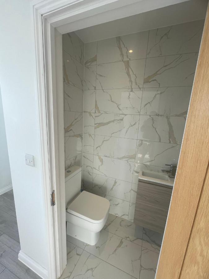 2A Seymour Road Vila Sutton  Exterior foto