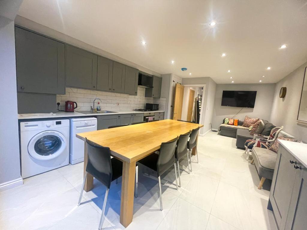 2A Seymour Road Vila Sutton  Exterior foto